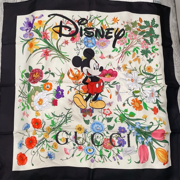 Gucci x Disney Mickey Mouse silk scarf - Picture 2 of 8